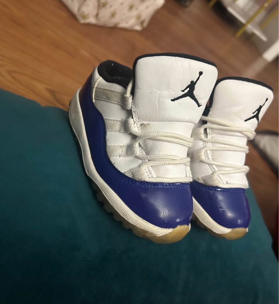 Air Jordan 11 low concord