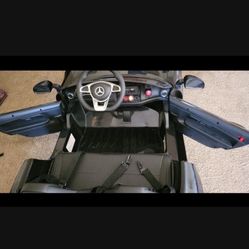 Motorized kid mercedes AMG car