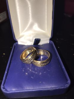 14 karat gold marriage rings