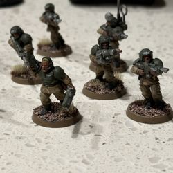 Warhammer 40K Astra Militarum Army Lot – Painted & Primed Infantry + Leman Russ Tank