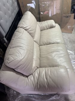 White Genuine Leather 2-Seat Loveseat / Couch — Very Soft Leather