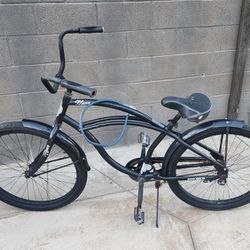 Hyper Bicycle Men's 26 Inch Beach Cruiser Bike, Tires Need Air, SOLD AS IS, CHECK PICTURES, OBO 