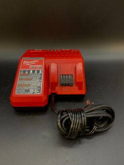 MILWAUKEE M18 CHARGER #35292