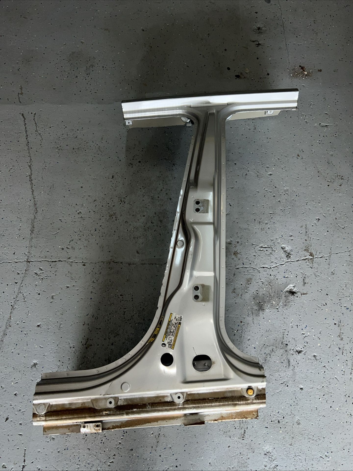 Driver Left Center B Pillar Fits 15-23 JEEP RENEGADE *STRUCTURAL CUT*