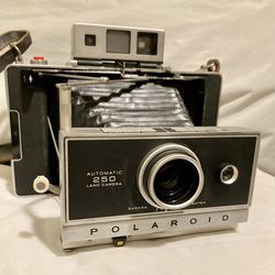 Vintage Polaroid Cameras 