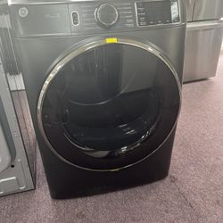 Electric Dryer, 28’wide Power Steam New With 1 Year Warranty 