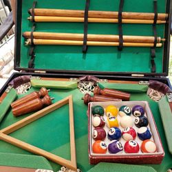 Mini Pool Table Set