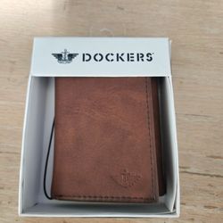 Dockers Wallet Brand New 