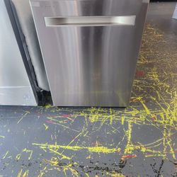 Midea 24 Inch Top Controls Dishwasher Stainless Steel Interior