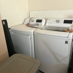 Electric LG washer & dryer