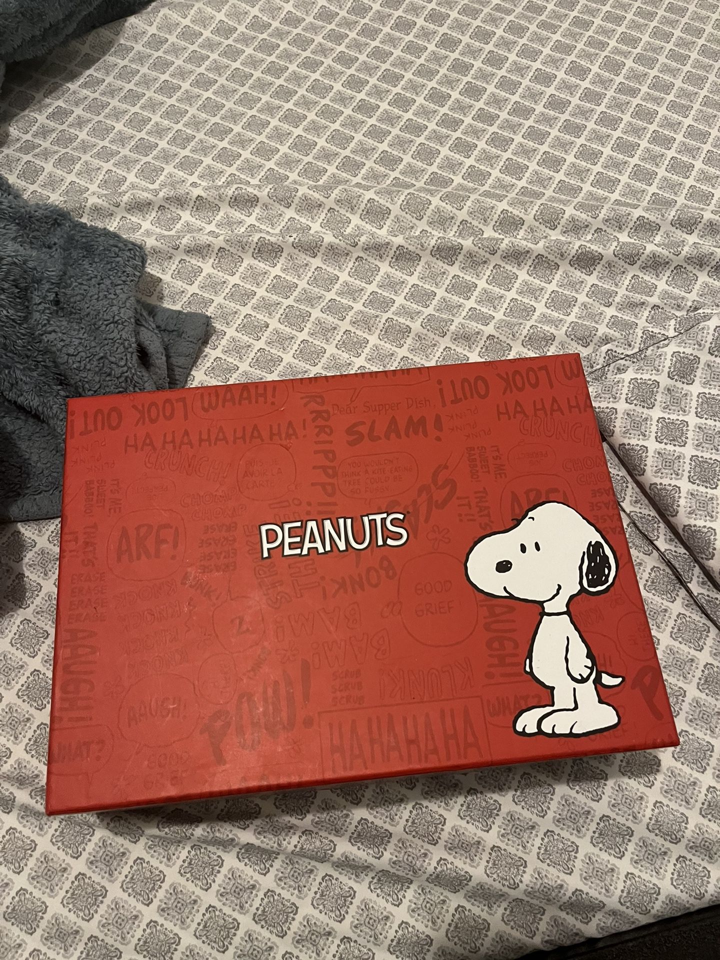 Peanut Mini Backpack/wallet/keychain