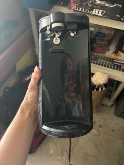 Automatic can opener
