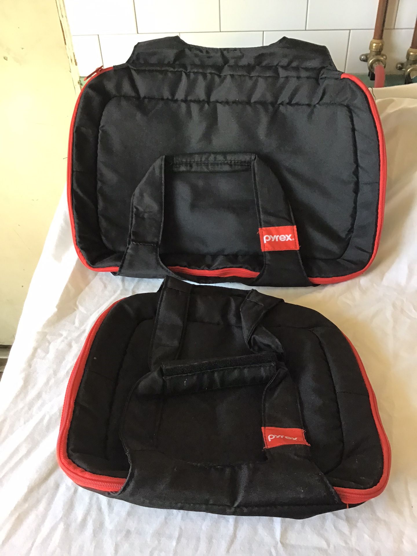 2 Pyrex Bags