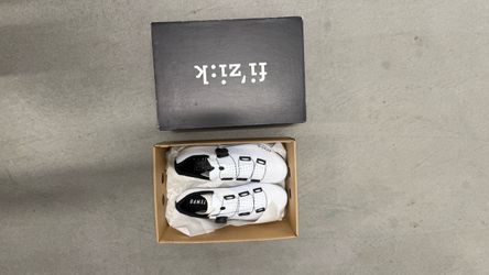 Fizik Tempo Overcurve R4 Road Cycling Shoes White/Black Size 40 EU 7.5 US NEW