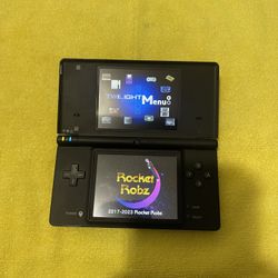 Nintendo DSi Loaded With Lots Of Games!! 