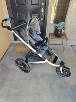 Thule Urban Glide 2 All-Terrain Jogging Stroller - Excellent Condition - Retails for $800