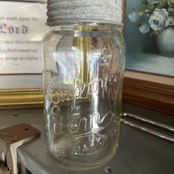 ANTIQUE GLASS JAR (GEM)