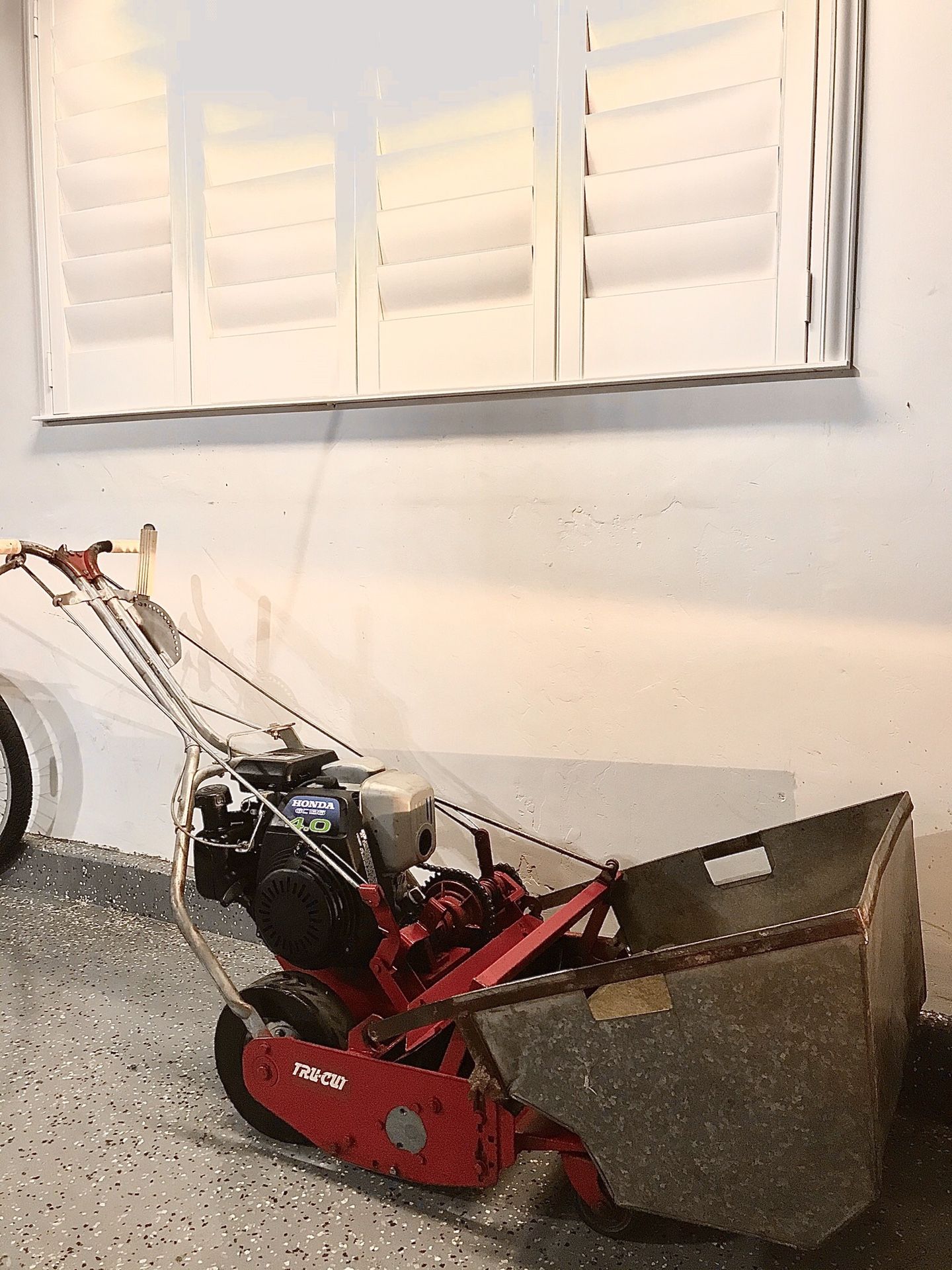 Trucut front throw reel lawn mower for Sale in Bakersfield, CA - OfferUp