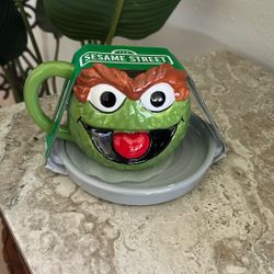 Oscar The Grouch Cookie And Mug Set