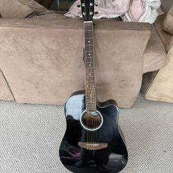 Black Guitar In Good Condition 
