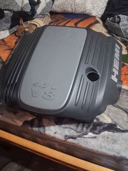 Hemi engine  cover