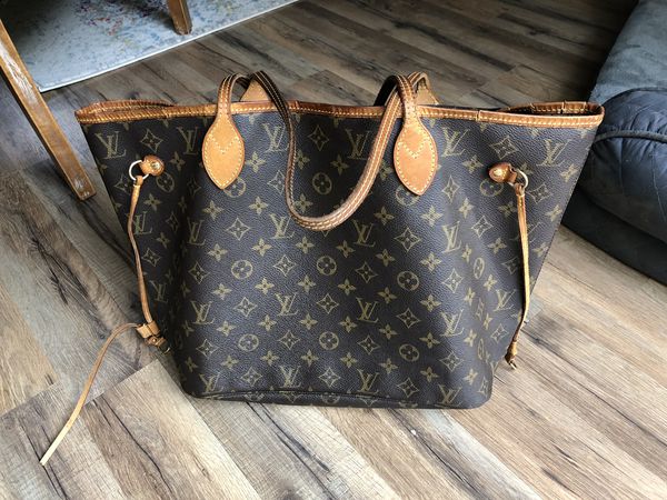 Authentic Louis Vuitton Neverfull MM for Sale in Raleigh, NC - OfferUp