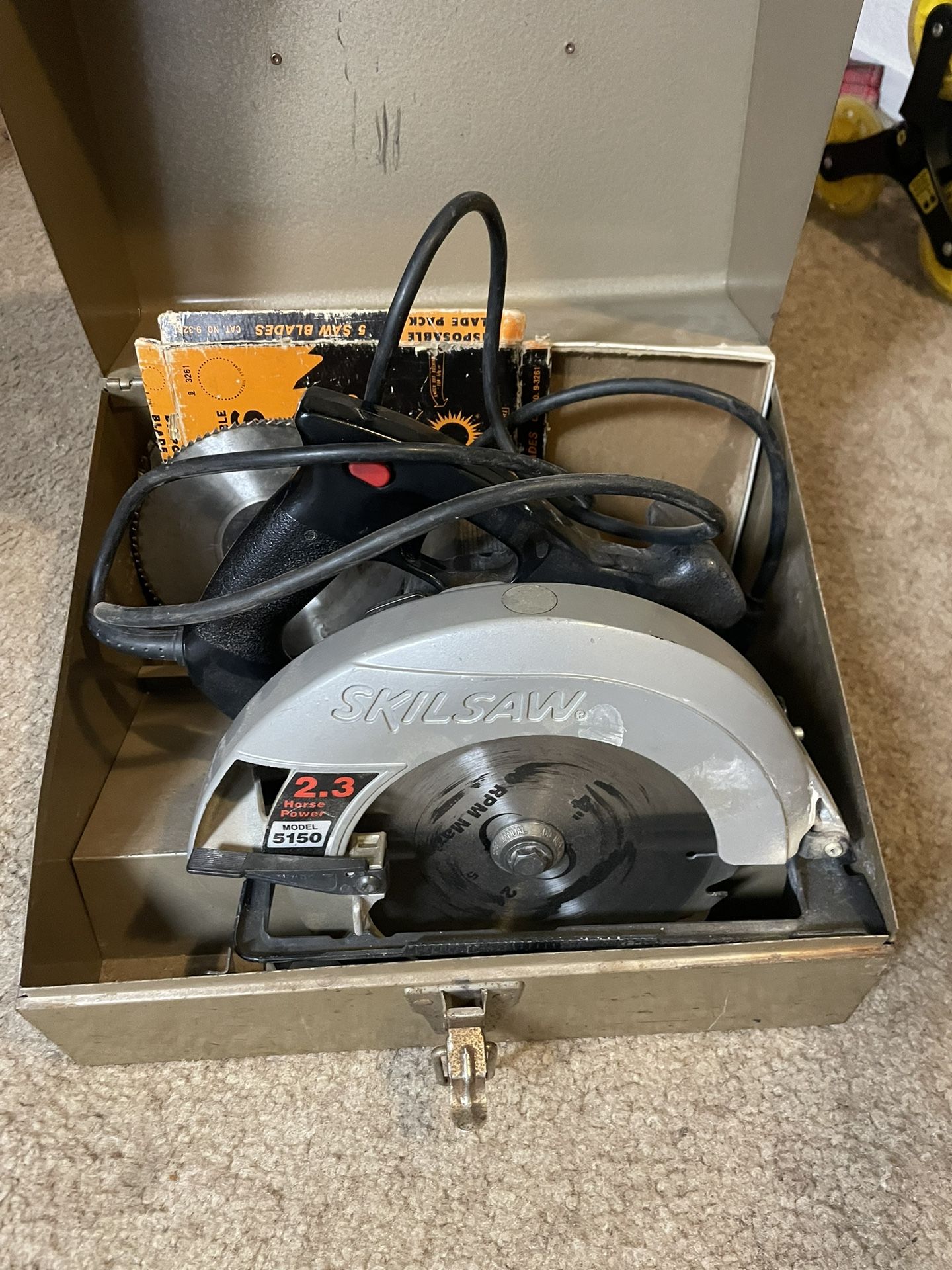 Skilsaw Circular Saw