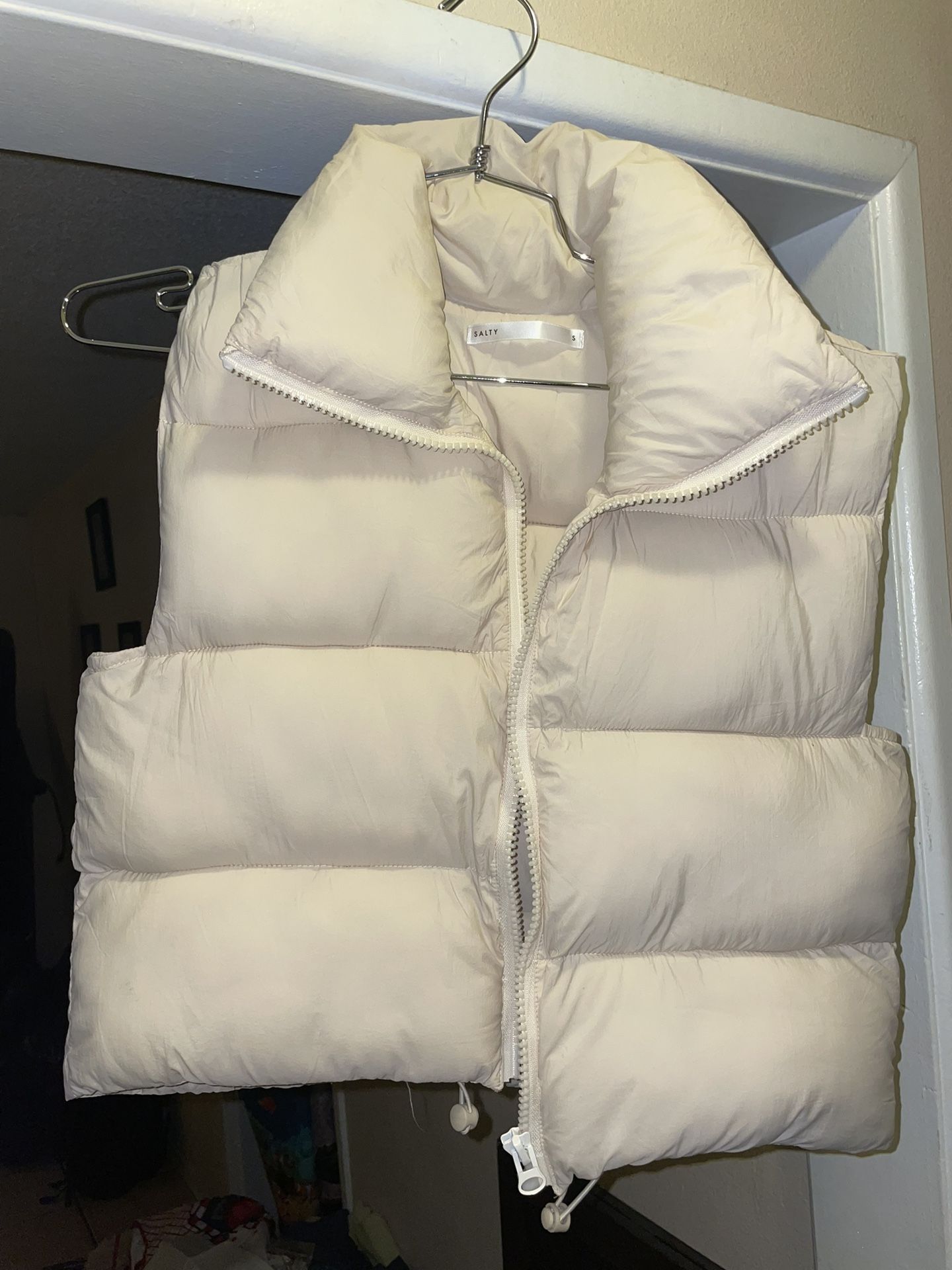Creme Puffer Vest