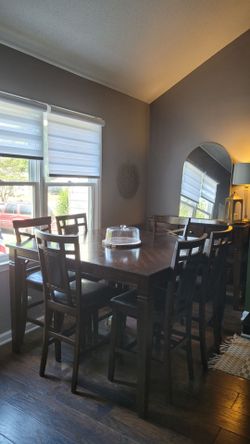 Dinning table with 6 chairs