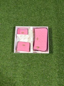 Coach 3 piece pink pebble leather gift set