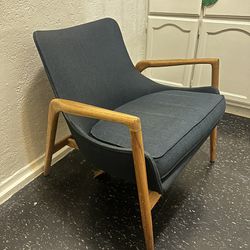 Vintage Danish Mid Century Modern Chair 