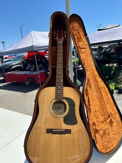 Washburn Acoustic Guitar with Hard Case