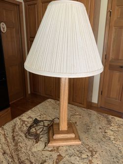 TABLE LAMP, 26 IN HIGH, OAK BASE, IVORY PLEATED SHADE