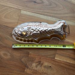 Vintage Cooper Type Jelly Mold