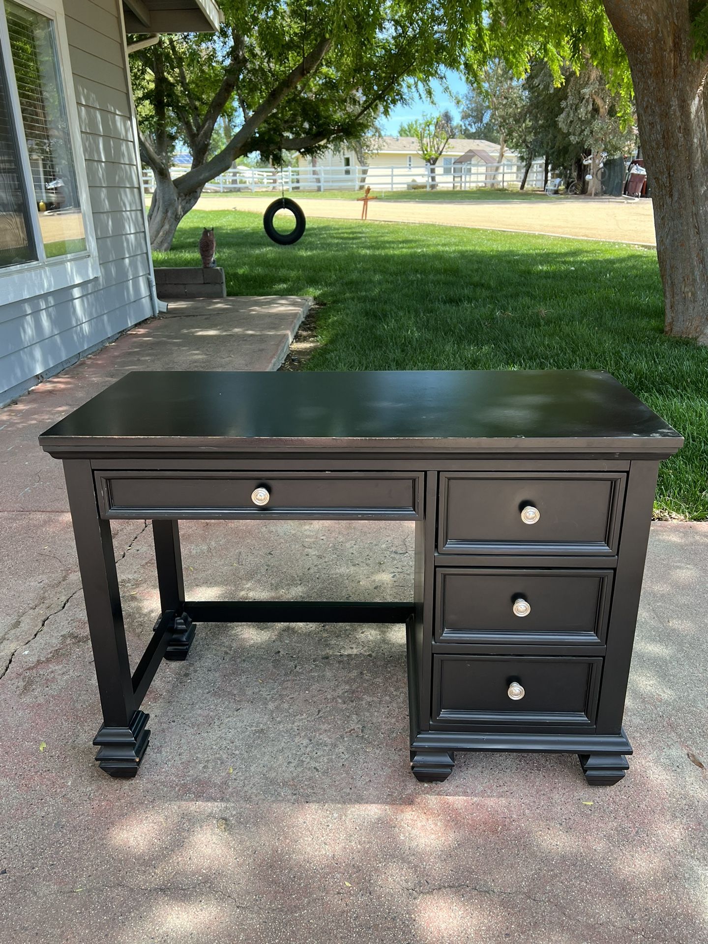 Jerome’s Furniture sandy beach Kids desk