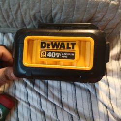 De Walt 40v Lithum Ion Battery 