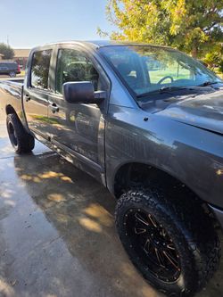 2010 Nissan Titan