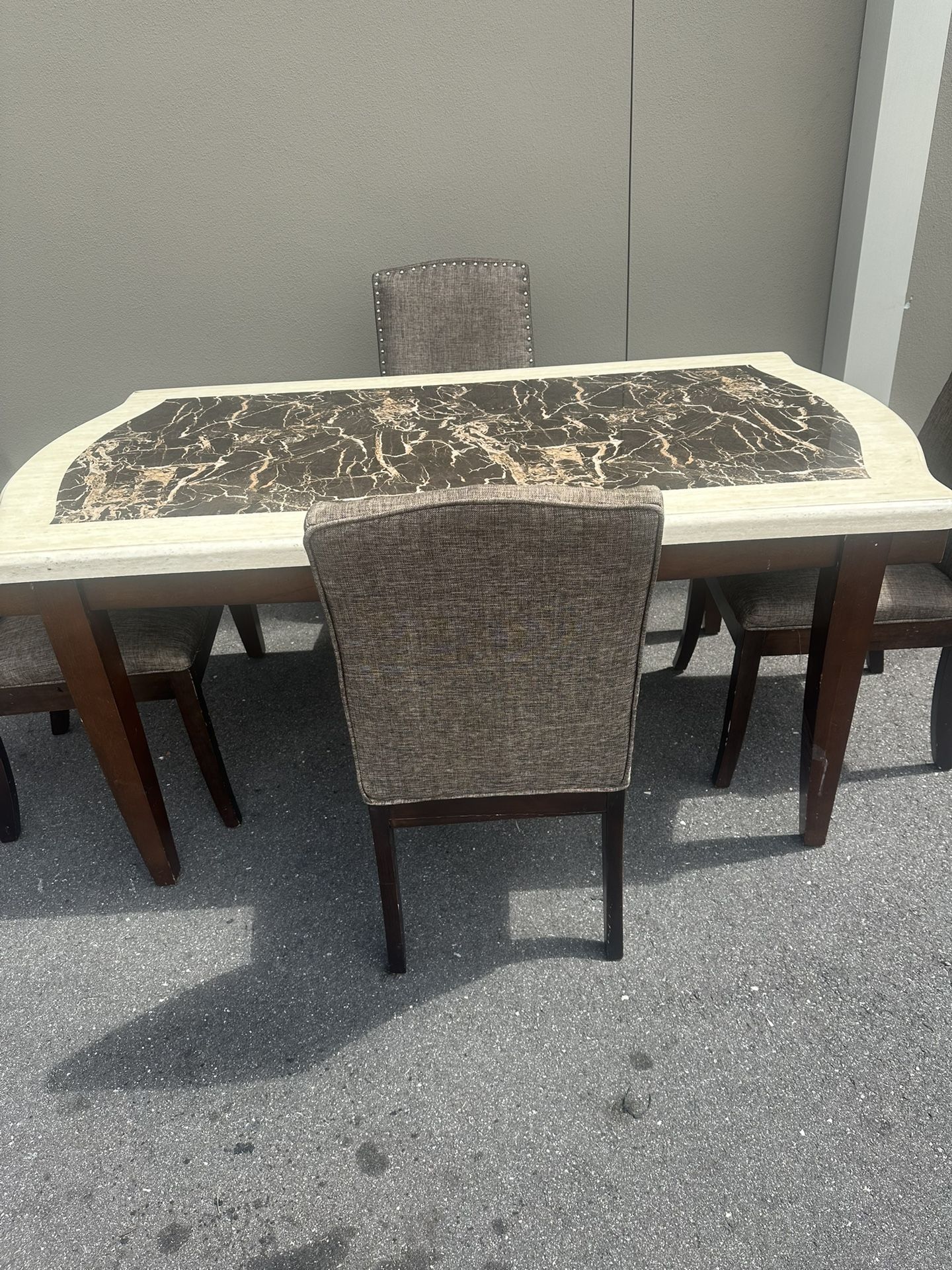 Dinning table And Chairs