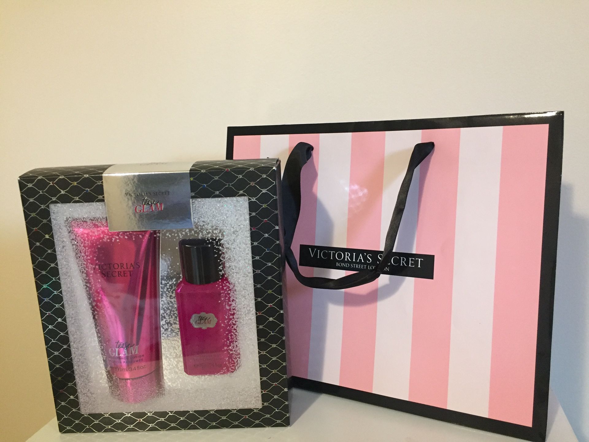 Victoria’s Secret Mini Gift Tease Glam