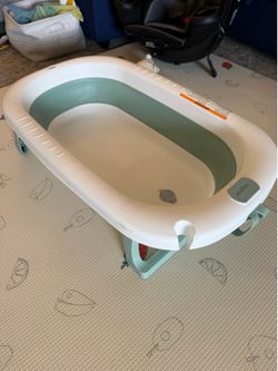 Lulyboo Foldable Baby Bathtub