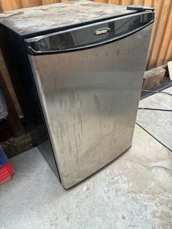 Mini Fridge - good condition