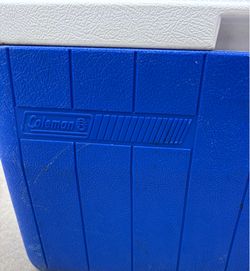 Coleman Hard-Sided Cooler – Great Condition