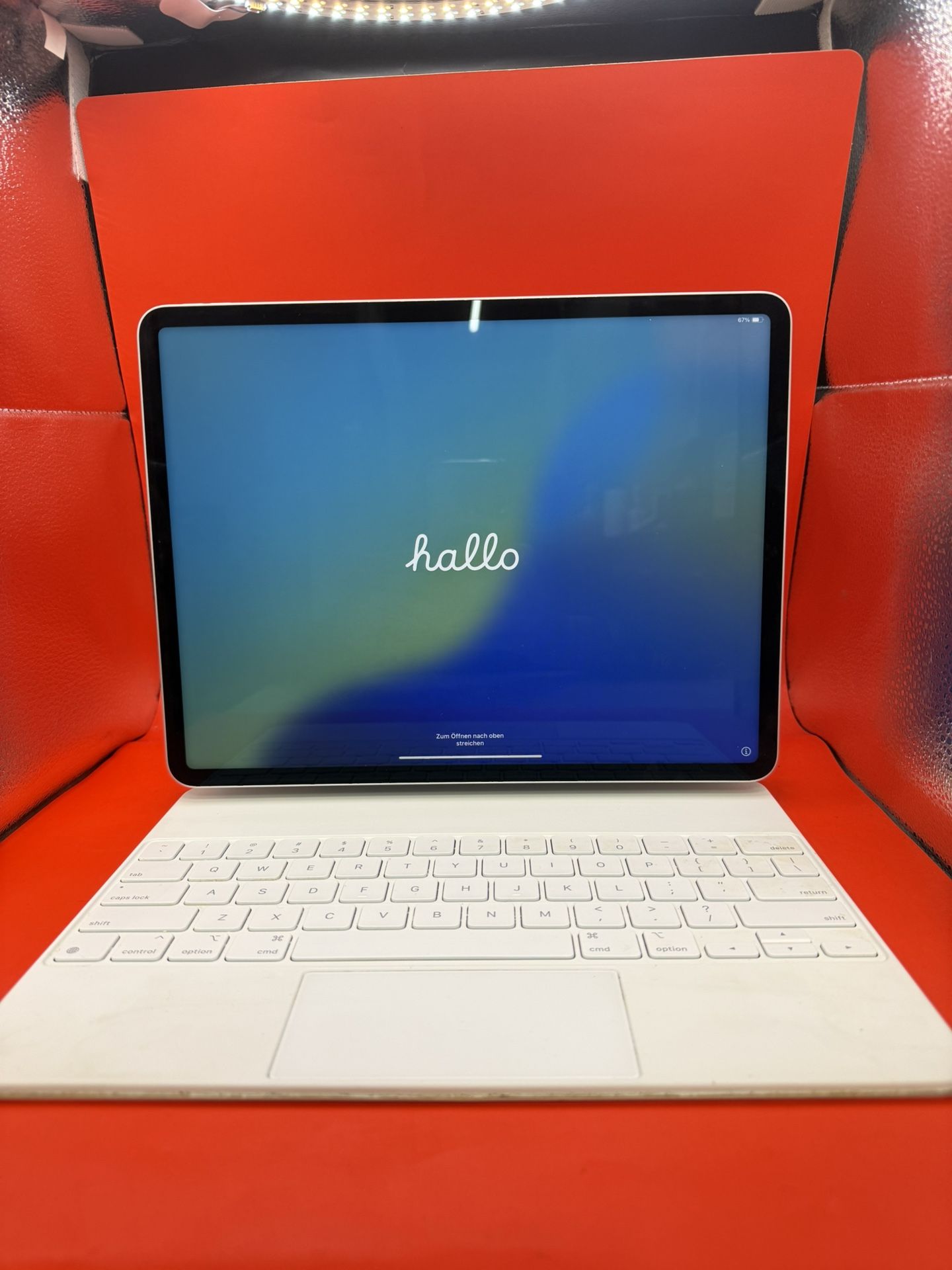 Apple iPad Pro Model #MHNG3LL/A