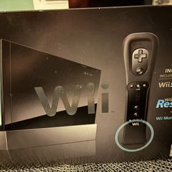 Nintendo Wii Bundle – 10 Games + Wii Sports & Resort + Box – Works Great!