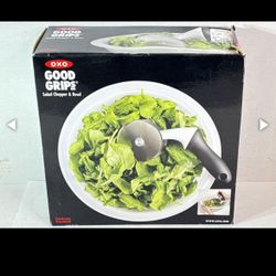 OXO Good Grips Salad Chopper With Bowl, Dishwasher Safe, 12.5 x 5.5 x 12.5 inches, Plastic, White