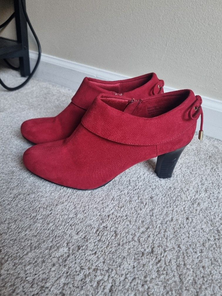 Coach and Four red ankle boots 8.5US