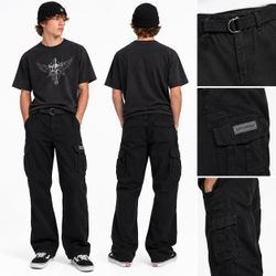 NWT 32x30 mens cargo pants with belt black