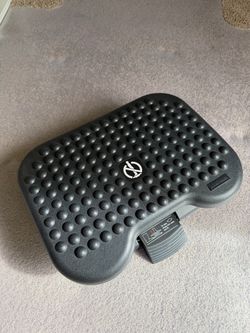 Foot rest under desk