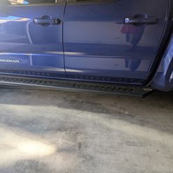 2024-2026 Toyota Tacoma Side Steps