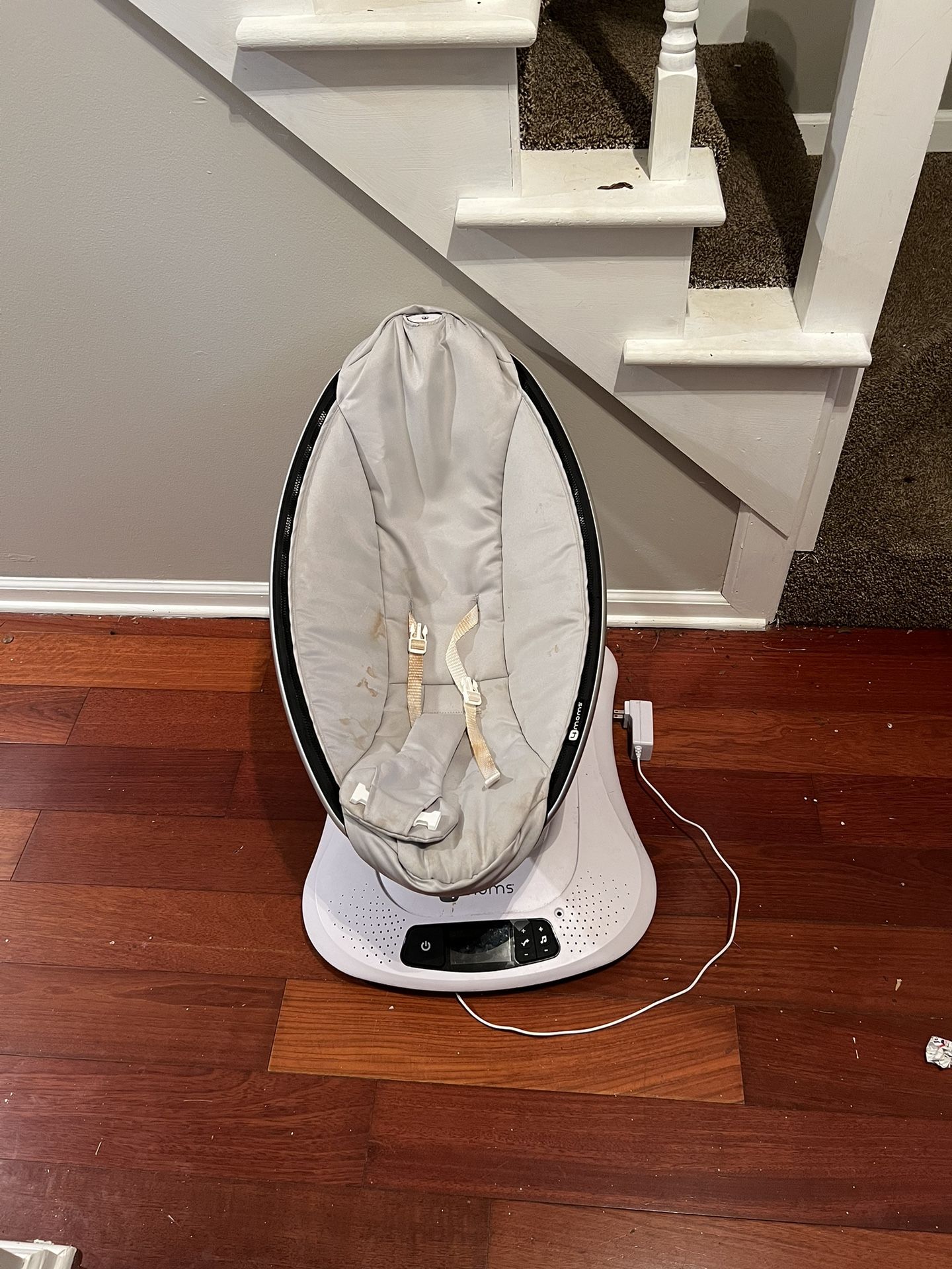 Mamaroo Baby Swing